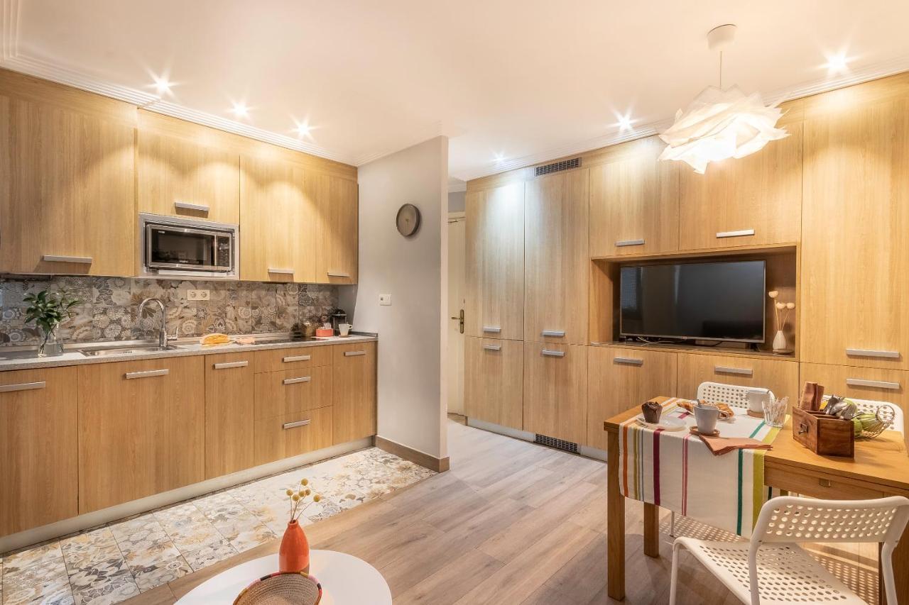 Karola Amplio Apartamento Junto A San Mames Bilbao Bagian luar foto